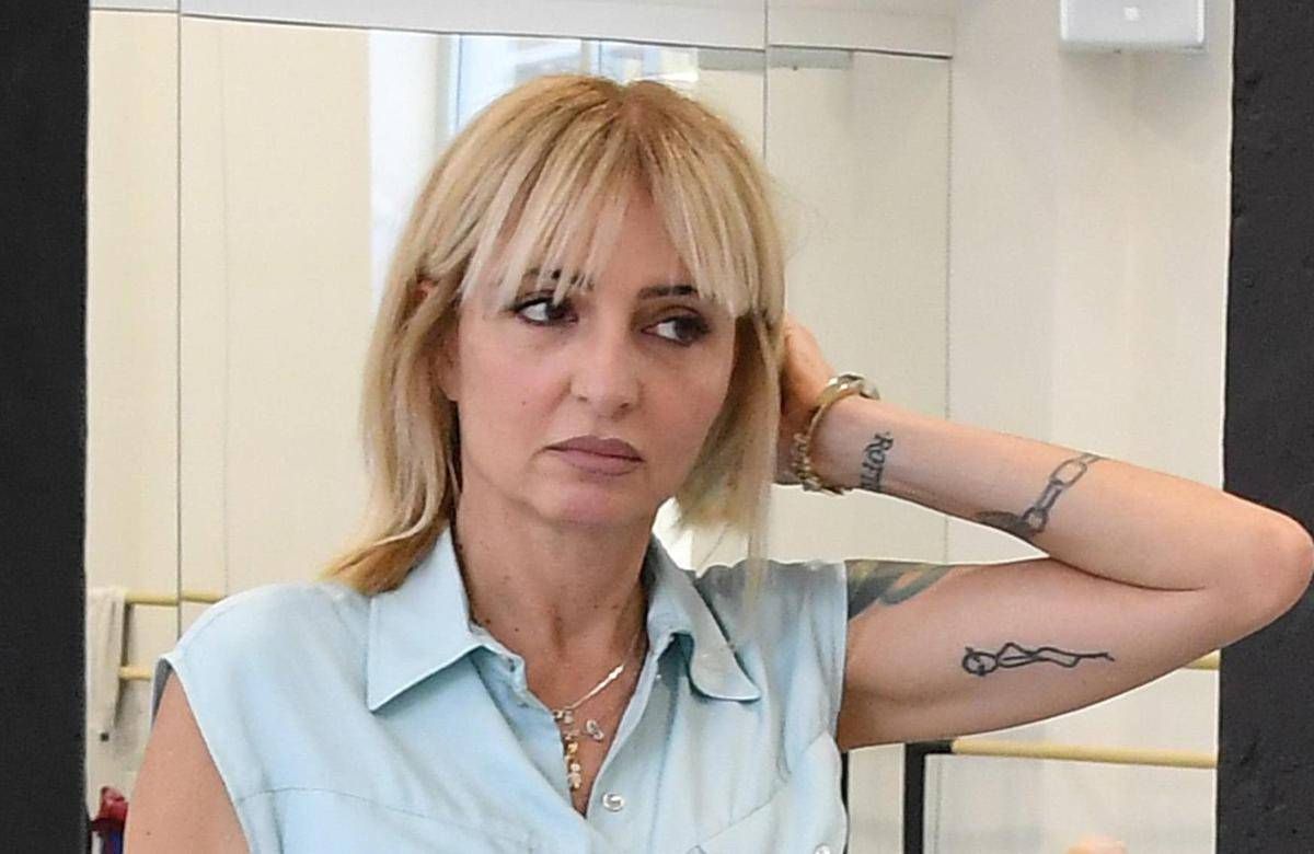 Veronica Peparini, ex maestra di 'Amici' raggirata al telefono: "Lasciata con 4 euro sul conto"