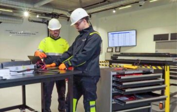 Yes Eu inaugurato a Oslo il piu grande centro europeo di assistenza per batterie 364x230