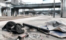 Bruxelles, violenza alla manifestazione: giovani mascherati affrontano gli agenti