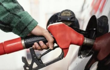 carburanti aumenta prezzo