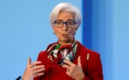 Christine Lagarde parla durante una conferenza stampa della BCE a Francoforte