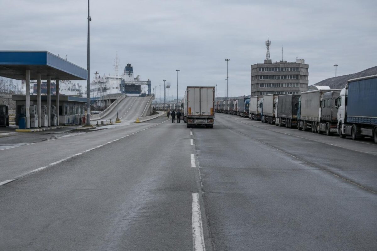 Commissione di Garanzia segnala pericolo costituzionale per blocchi dei tir