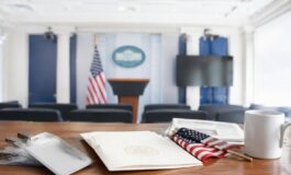 Corte blocca l’esclusione della Cnn dal viaggio di Trump