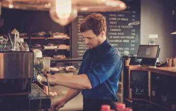 cosa fa un barista come lavorare nei bar nei caffe 364x230