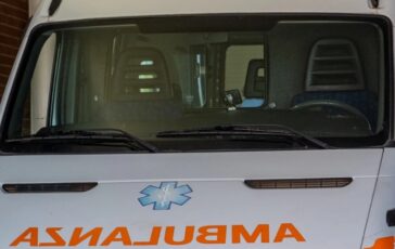 16enne in monopattino travolto da un'auto nella Bergamasca