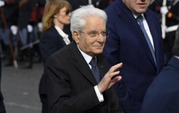 Mattarella firma tre grazie