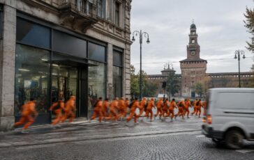 Milano in subbuglio: decathlon saccheggiato, 40 feriti e 50 arresti