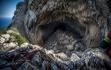 Operazione di salvataggio nella grotta di Gorropeddu, Sardegna