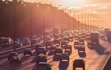 Ora si può fare retromarcia in autostrada