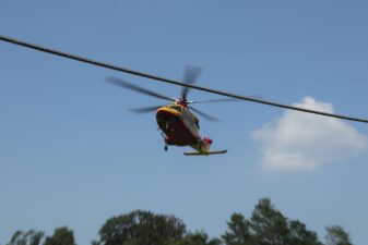 Imperia, auto precipita in burrone: morto ragazzo di 16 anni, padre ferito