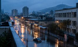 Santiago sotto acqua: case, scuole e veicoli spazzati dalle piogge