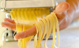Scaffali vuoti nei supermercati, le proteste rallentano produzione di pasta