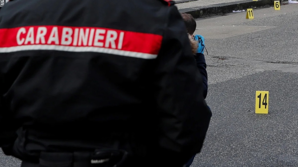 Trovato cadavere in casa dopo l'allarme dei vicini: dramma a Luino