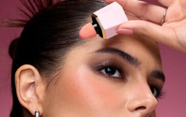 sheglam color bloom liquid blush coral glow model 364x230