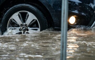 “Strade come fiumi”, è allerta rossa