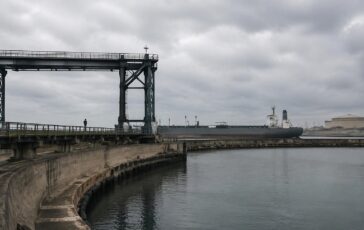 Tensioni Medio Oriente: avvisi di sicurezza, attacchi nello Yemen e export petrolifero