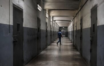 Tentato suicidio in carcere a Modena: cosa è successo