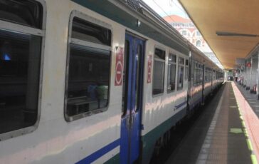 Uomo travolto da un treno in stazione Trastevere