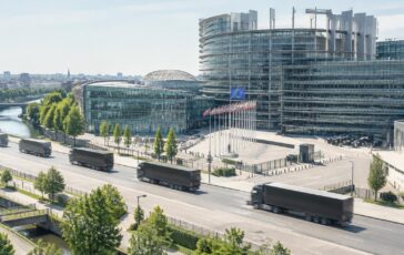 UE discute l'uso dei 200 miliardi di euro di attività russe congelate