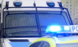 Donna provoca un incidente mortale perché guarda un video a luci rosse alla guida
