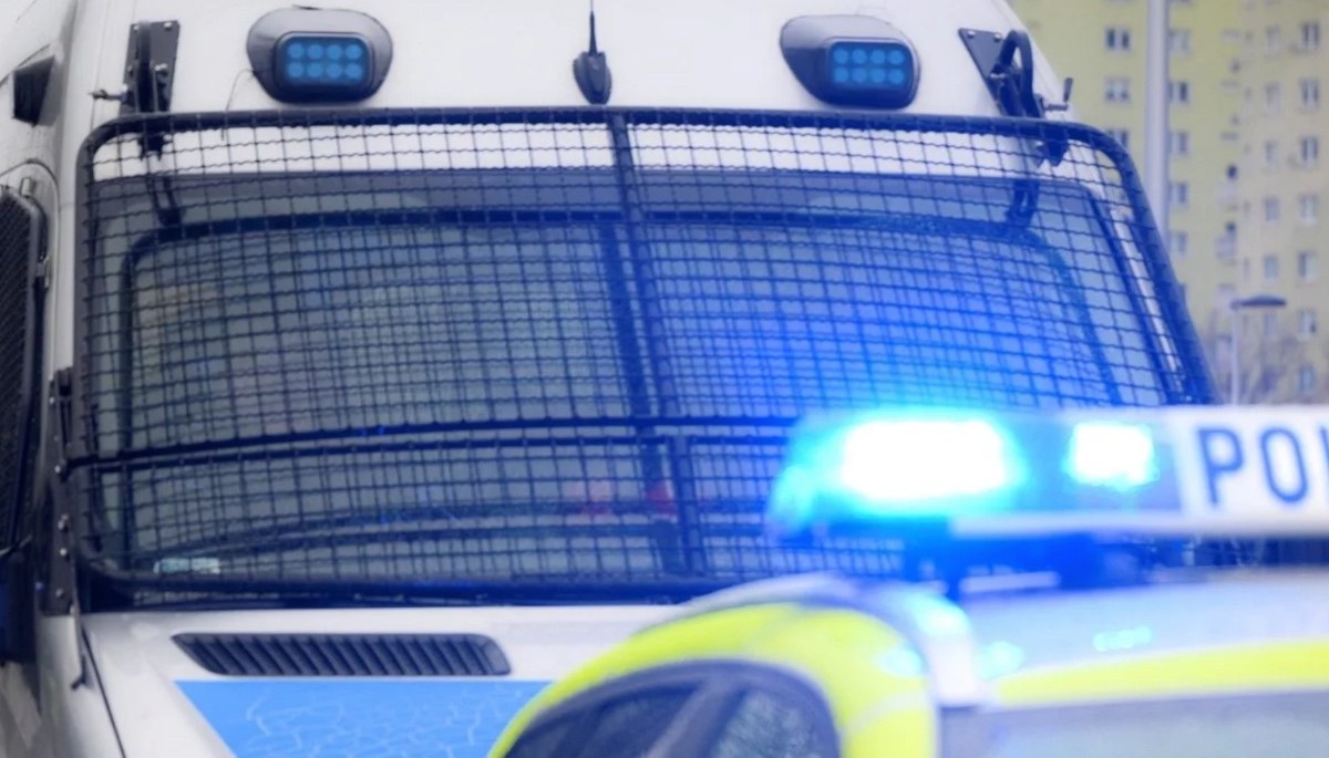 Utah, guarda un video a luci rosse mentre guida e provoca un incidente mortale: incriminata una donna di 44 anni