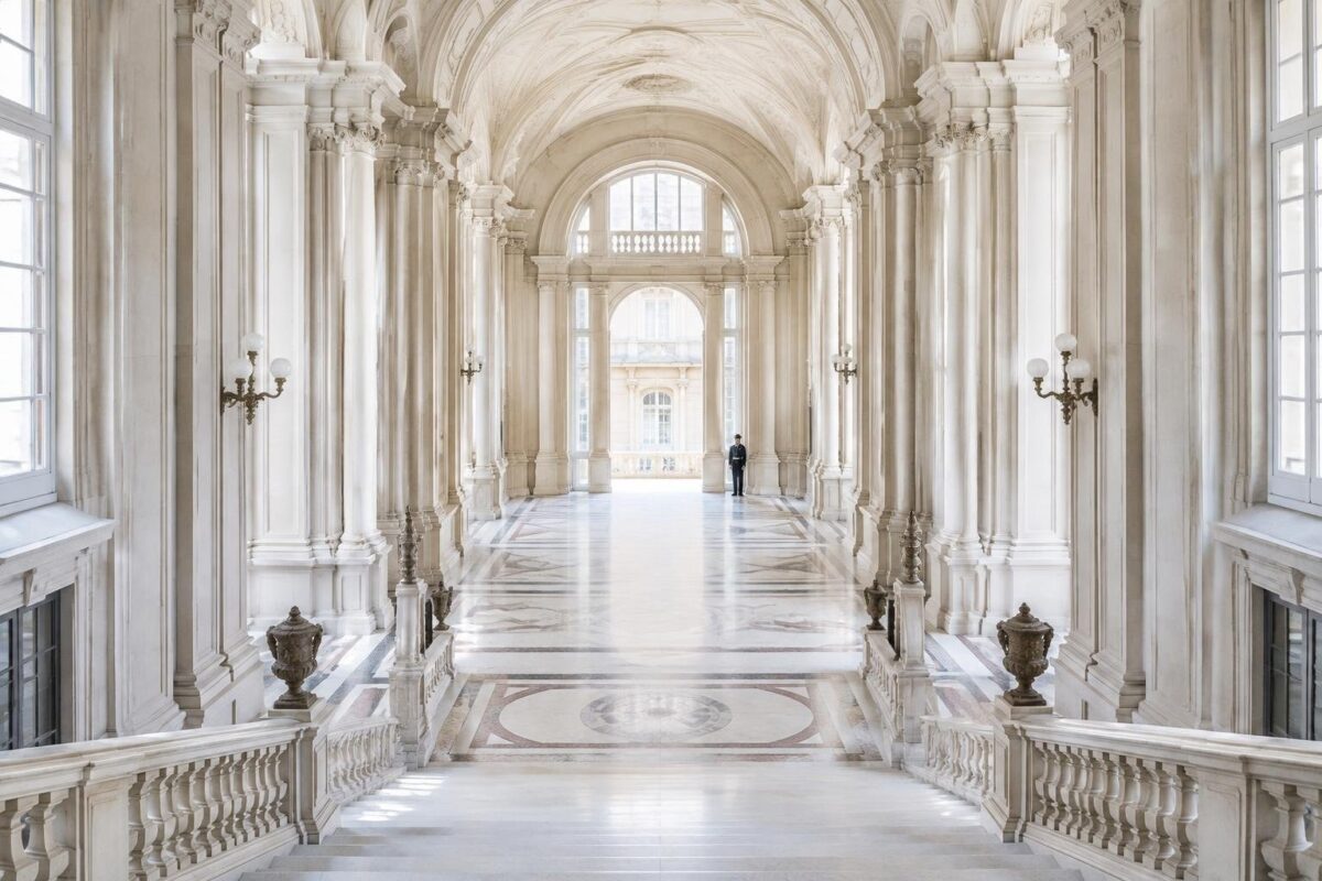 Vertice a Palazzo Chigi dopo gli scontri a Milano, cordoglio per Villani