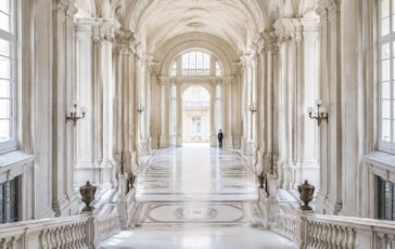 Vertice a Palazzo Chigi dopo gli scontri a Milano, cordoglio per Villani