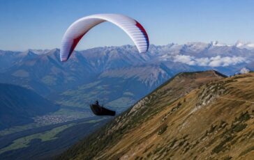 Volo biposto al Penken finisce in caduta, soccorsi in elicottero