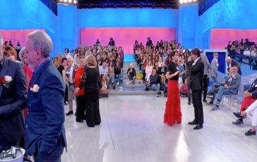 "Vorrei troppo essere la prima tronista bisessuale", Uomini&Donne: novità in vista?