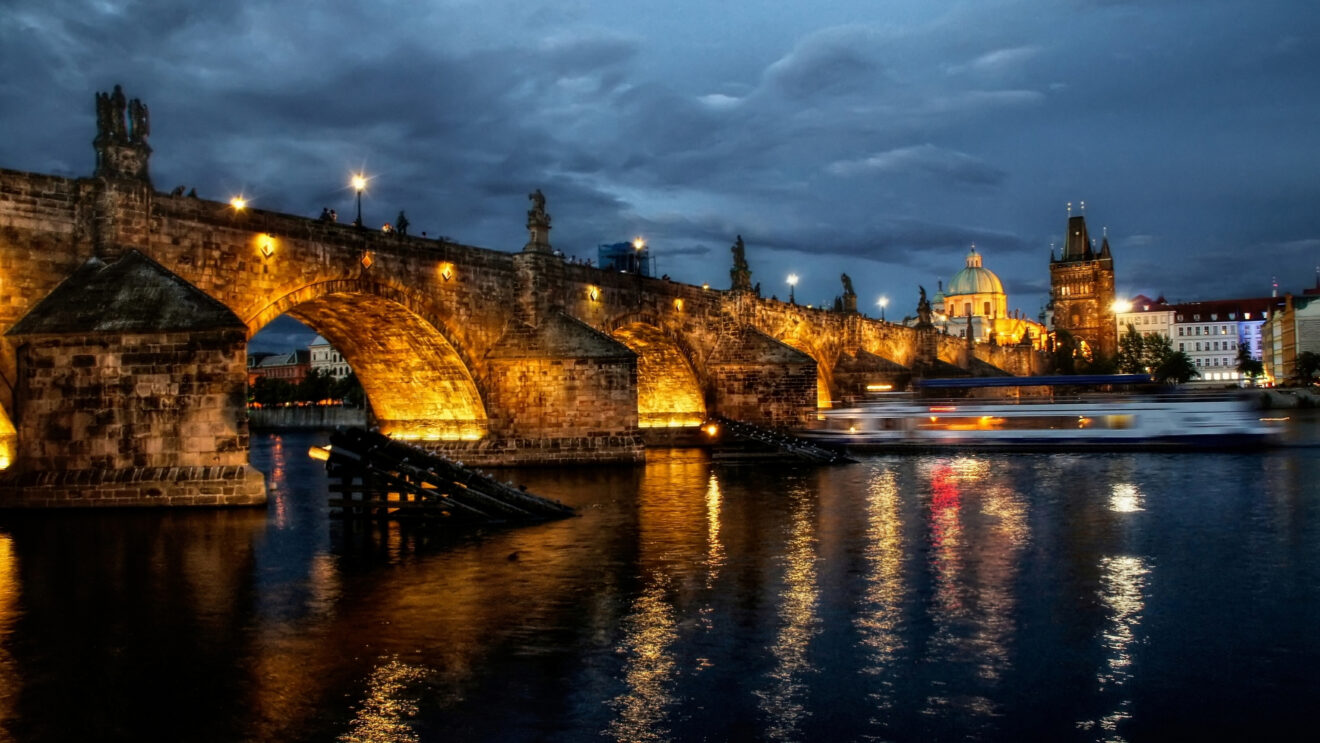 Offerte weekend Praga YallaYalla San Valentino 2015