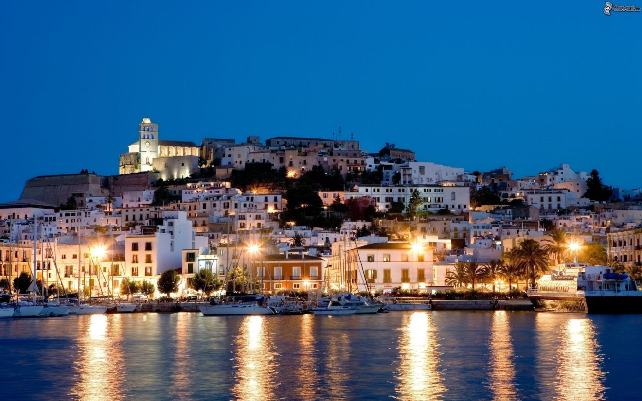 Idee regalo San Valentino 2015 Shopping & Nightlife eDreams
