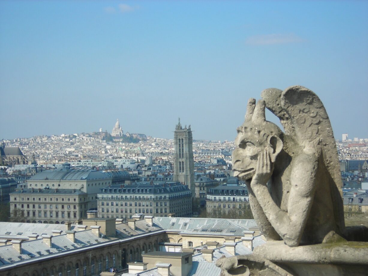 Offerte lastminute Pasqua volo Parigi da 200 euro