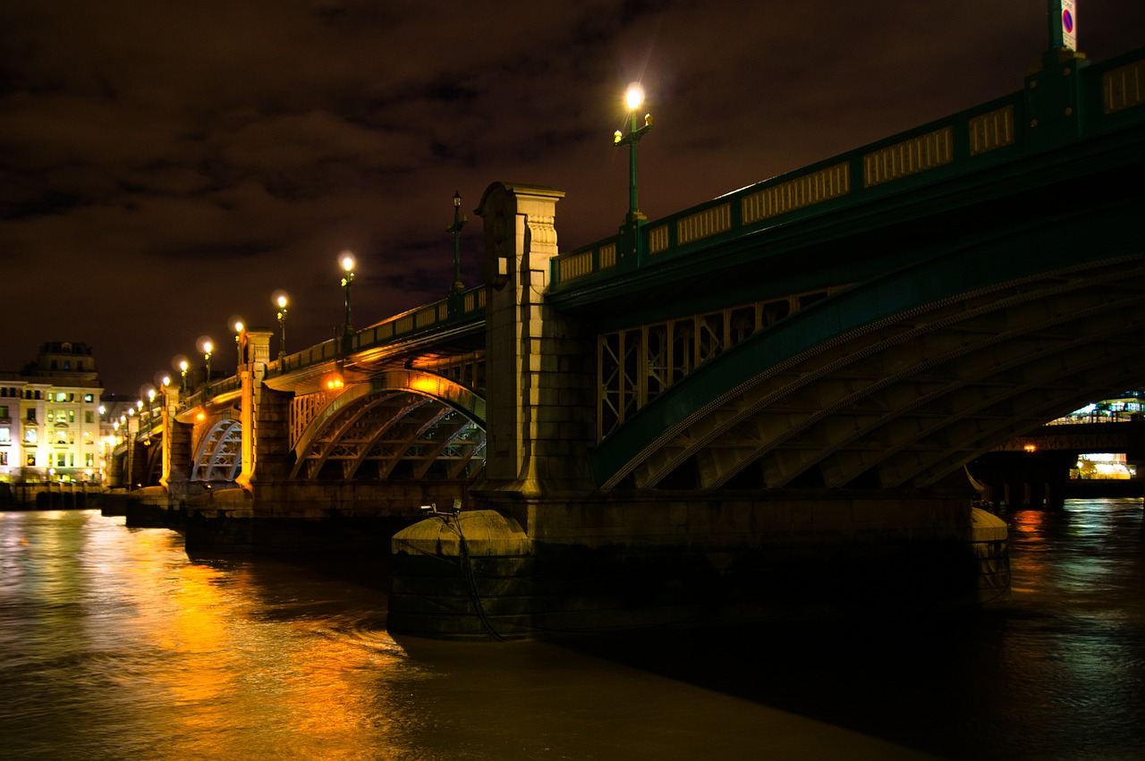 Offerta tour sulle tracce di Jack lo Squartatore londra 14€ musement