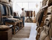 Guida completa al second hand: marketplace, mercatini e cura capi