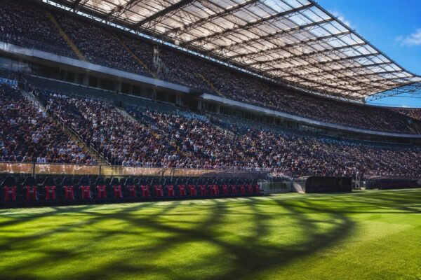 Parma-Cagliari: tradizione favorevole e nuove ambizioni per i rossoblù