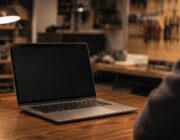 Smartphone, tablet e laptop ricondizionati: guida sicura