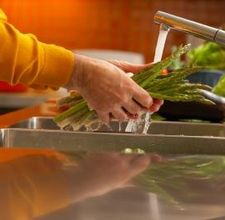 Come uccidere le tarme della vostra cucina