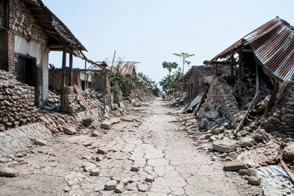 Indonesia in ginocchio: terremoto devastante a Flores, evacuazioni e danni ingenti