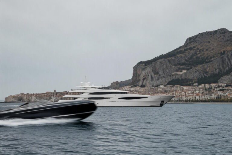 Lo yacht Charade a Cefalù: caratteristiche e itinerari