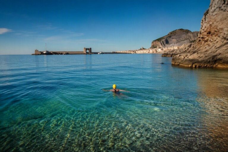 Nuoto in acque libere a Cefalù: tradizione e passione nel cuore del Tirreno