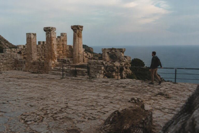 Tempio di Diana a Cefalù: guida alla scoperta del sito archeologico sulla Rocca