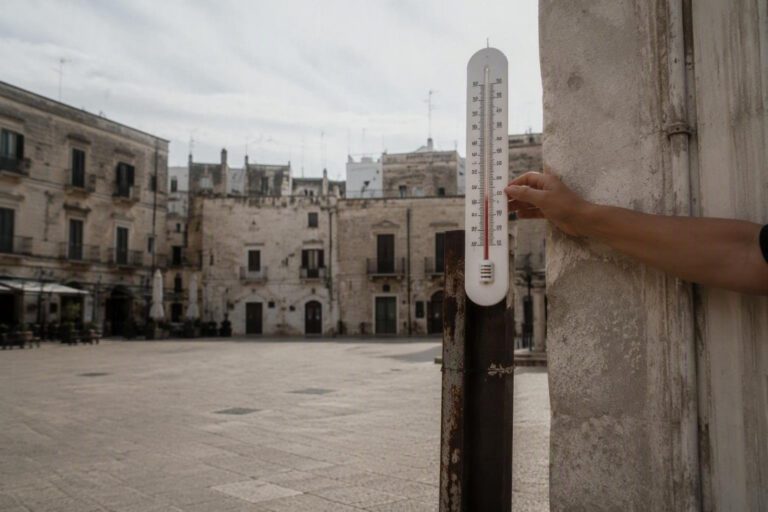 Weekend di contrasti meteorologici: bollino rosso al Sud e allerta gialla al Nord
