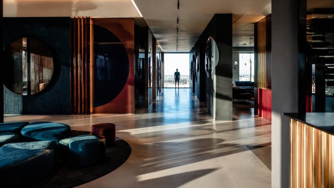 Romance in casa al GF Vip 9: chi guarda chi tra le star