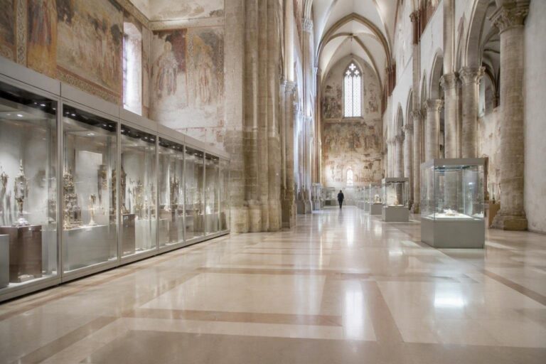 Riallestimento del Museo del Tesoro di Assisi: 400.000 euro per un progetto innovativo
