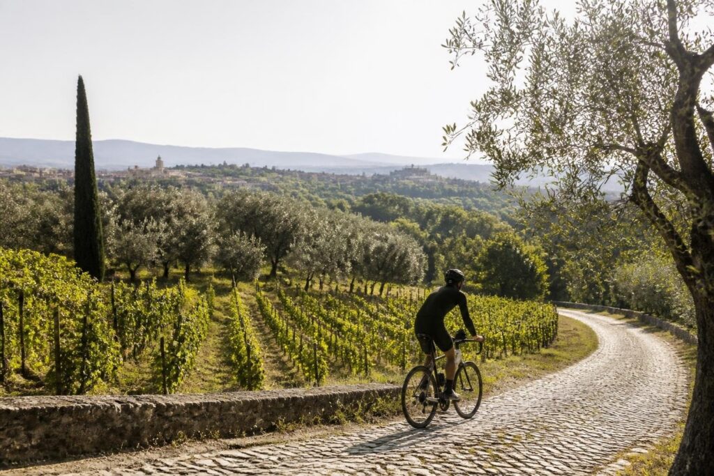 Itinerari lenti a Perugia con treni, bici e cammini