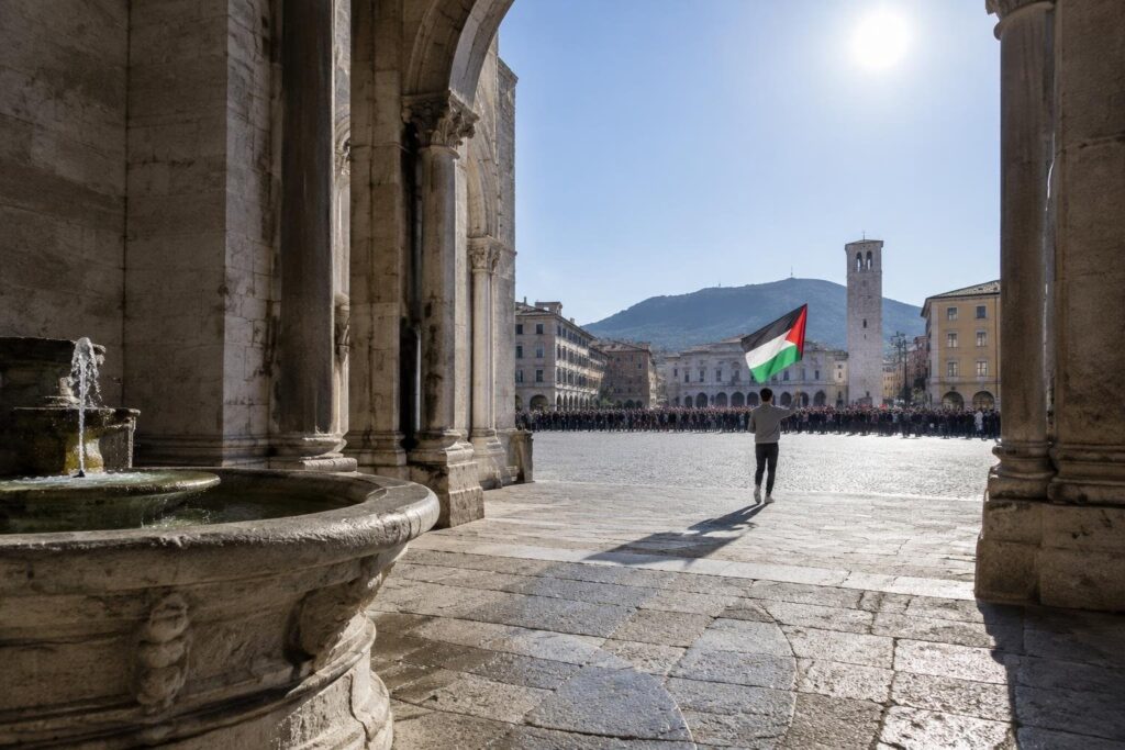 Sciopero generale, a Terni un migliaio di giovani in corteo