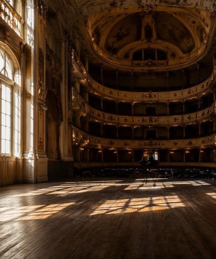 Daniele Gatti dirige l'Orchestra Mozart: programmi e dettagli per i concerti a Ferrara e Bologna