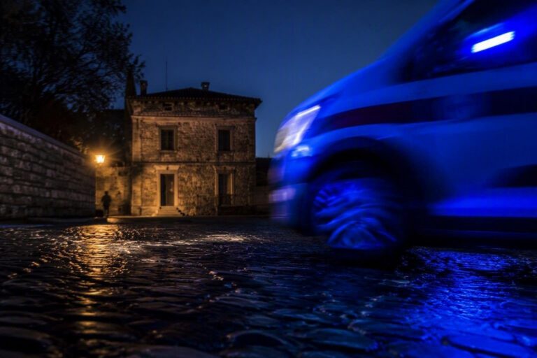 Omicidio a Tito: figlio accusa sé stesso per la morte della madre