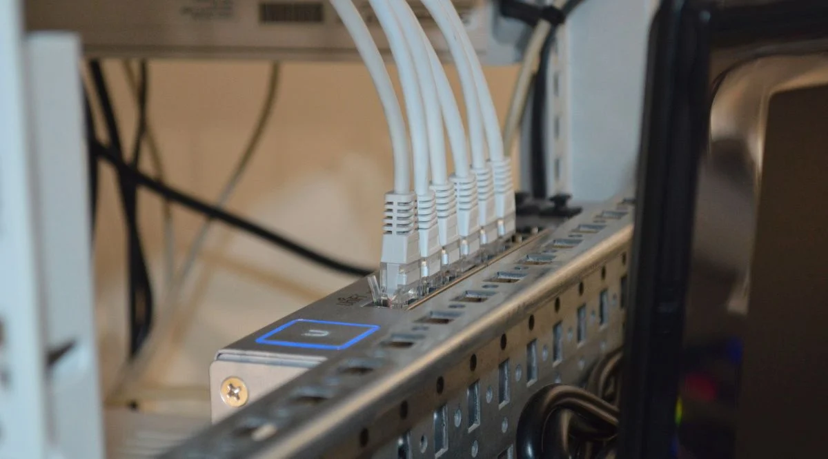 Google DNS vs Cloudflare DNS: qual è il DNS più veloce?