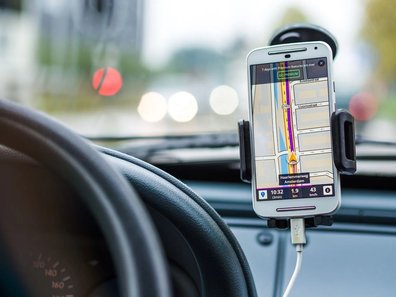 In che modo la cosa dell’auto di Spotify si accumula rispetto alle alternative?